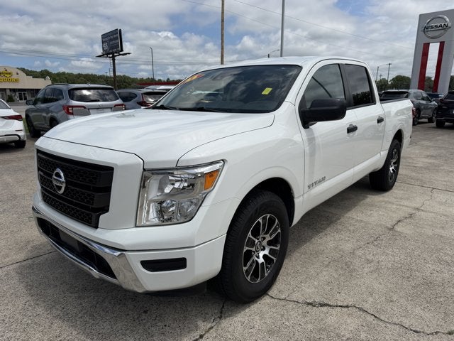 2022 Nissan Titan