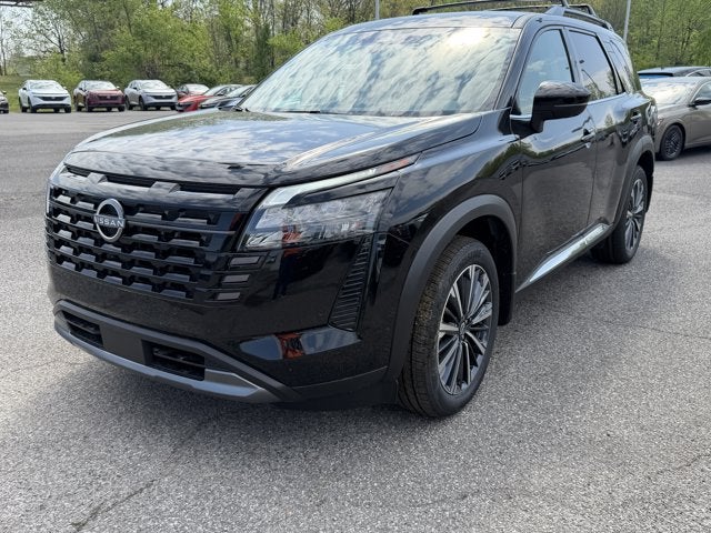 2026 Nissan Pathfinder Platinum in Super Black — front three-quarter view