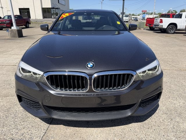 2019 BMW 5 Series — side profile view